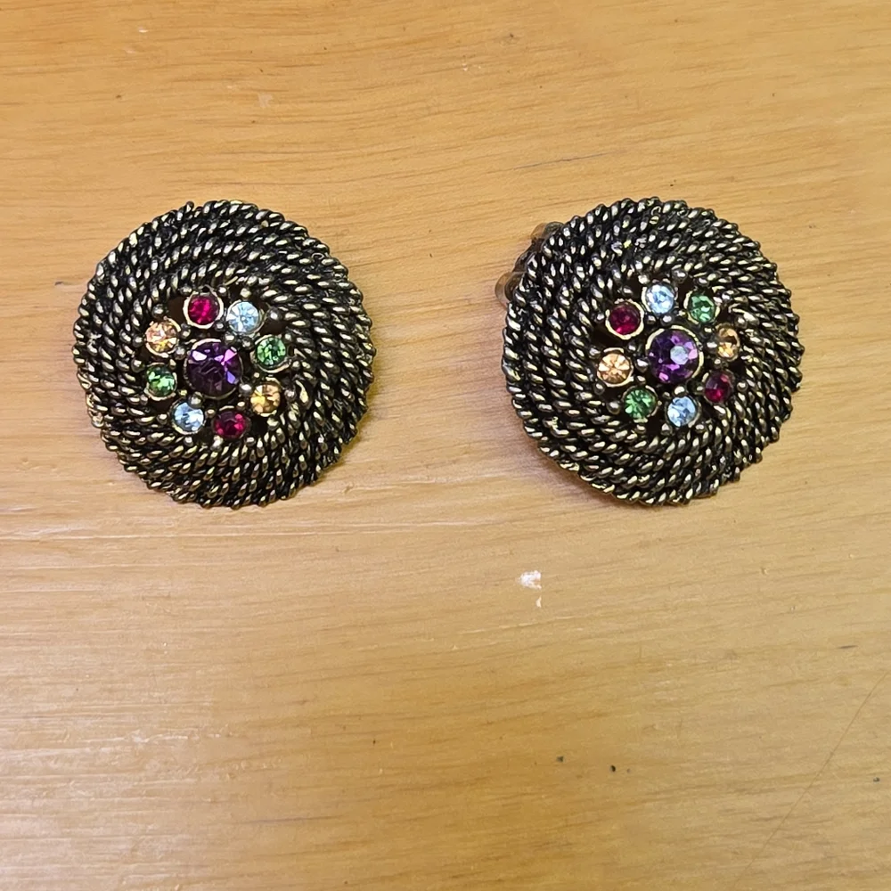 Judy Lee vintage bracelet & clip on earrings
